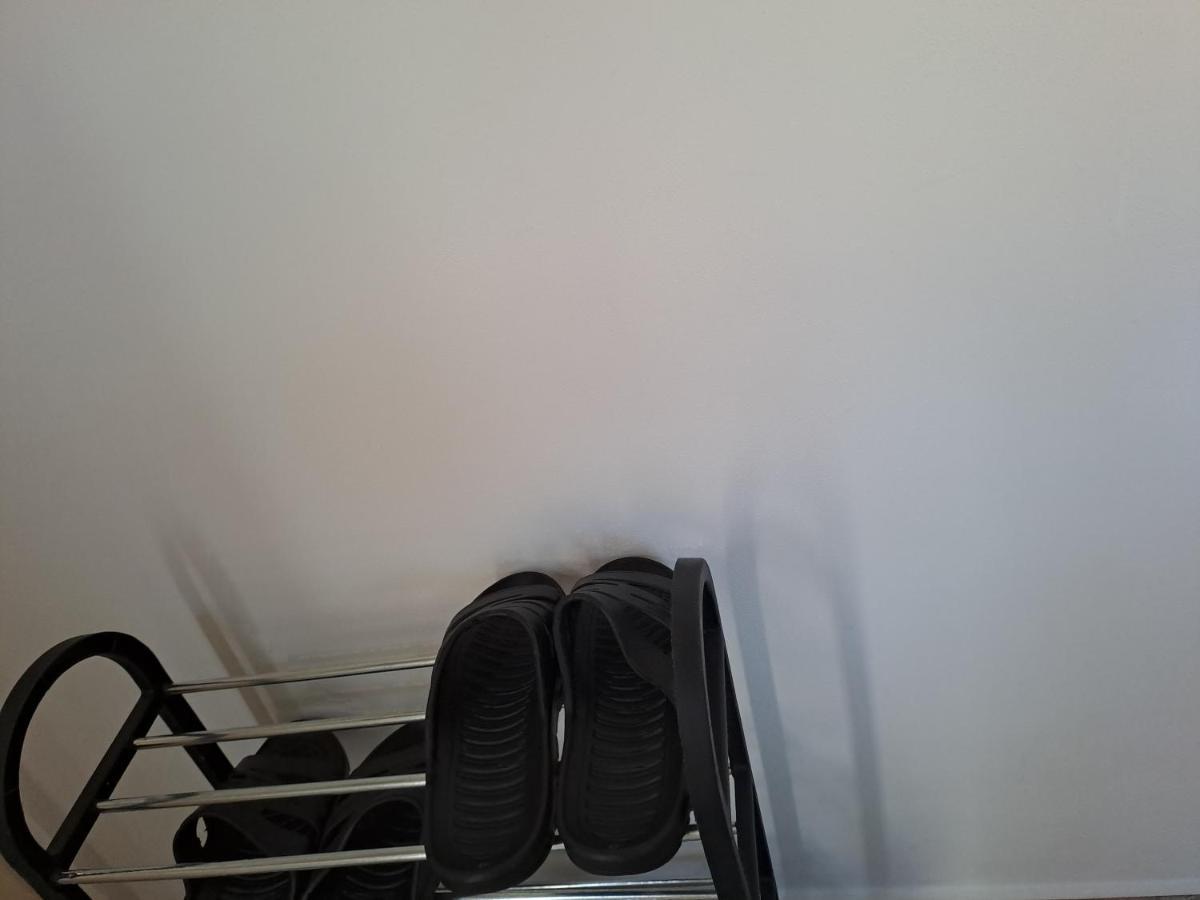 Apartamento Nha Nghi Cho Cap Doi Va Gia Dinh Praga Exterior foto